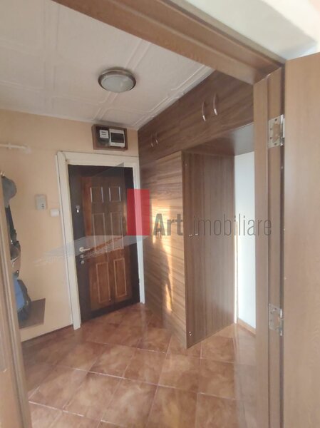 Obregia - Fantana Florilor Vanzare apartament 3 camere cu centrala