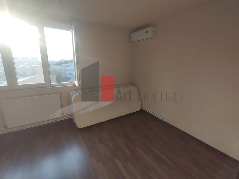 Obregia - Fantana Florilor Vanzare apartament 3 camere cu centrala