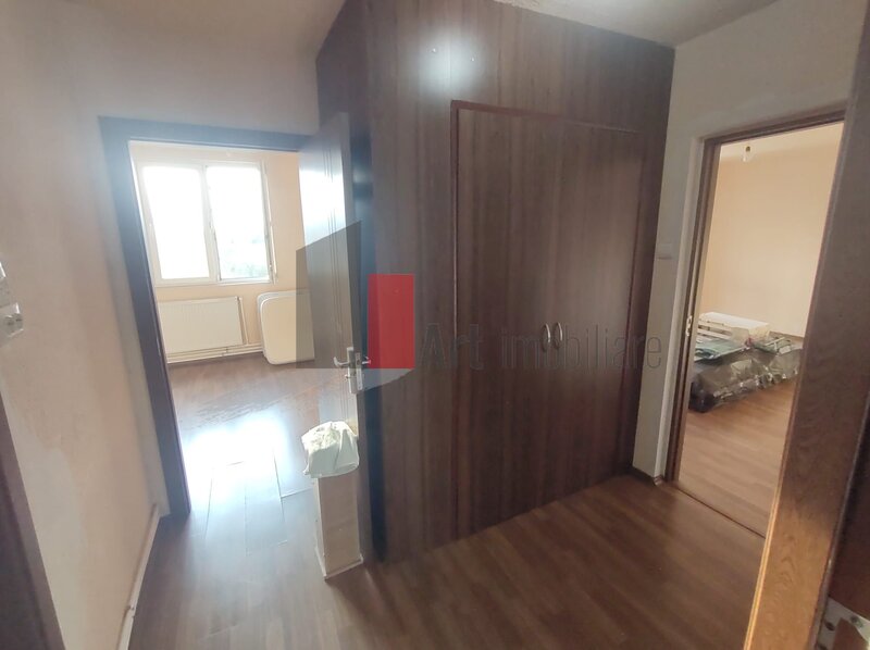 Obregia - Fantana Florilor Vanzare apartament 3 camere cu centrala